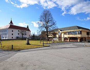 Schulgebäude LFS Kirchberg