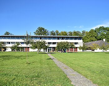 Schulgebäude LFS Kleßheim